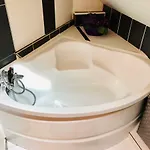 Le Boudoir Du *
